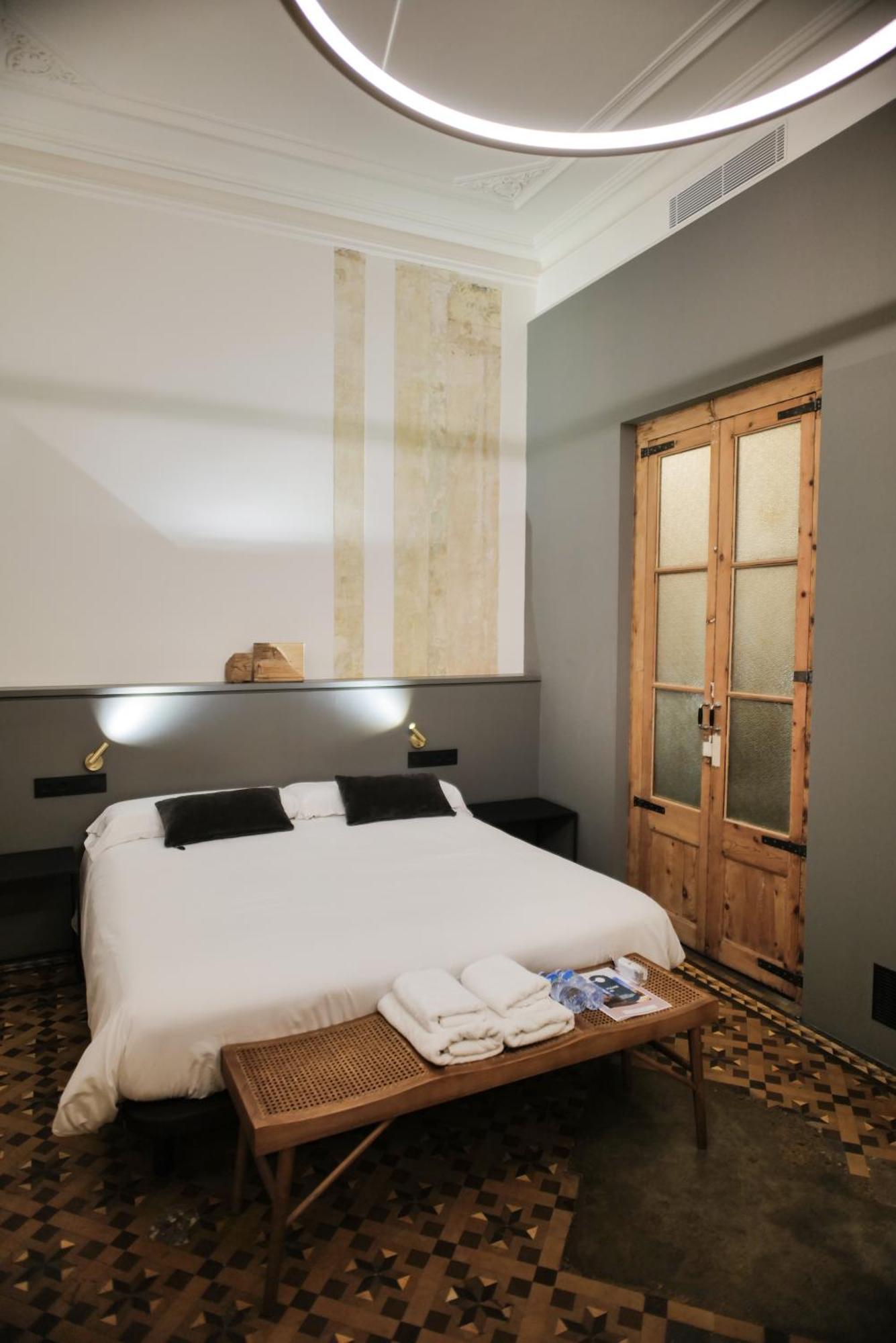Hostal Porxos Garden 巴塞罗那 外观 照片