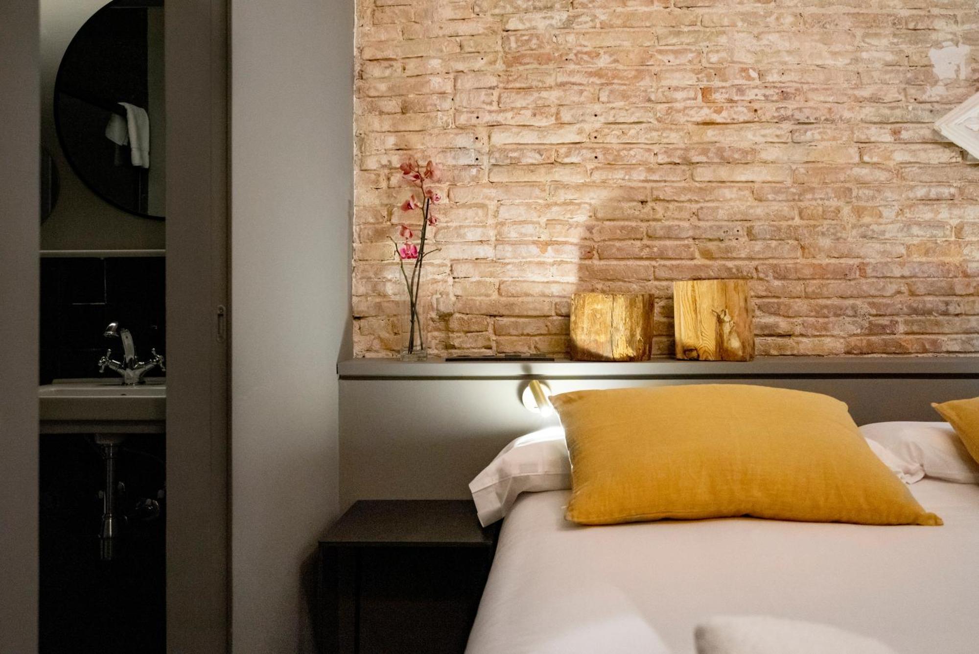Hostal Porxos Garden 巴塞罗那 外观 照片